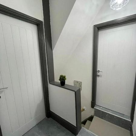 Entire 5 Star Luxury Whalley House Wifi Tv Luxury Burnley Esterno foto