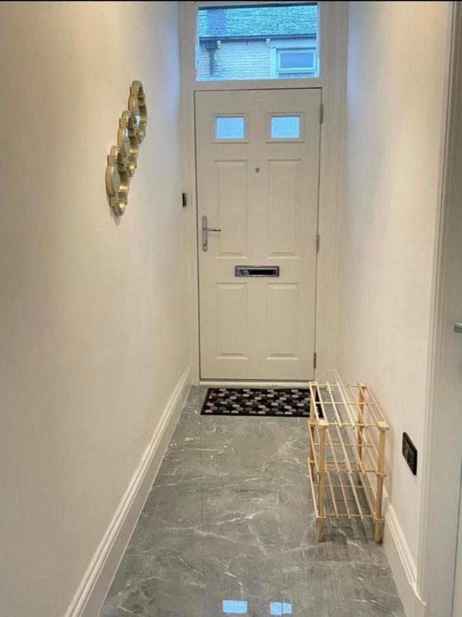 Entire 5 Star Luxury Whalley House Wifi Tv Luxury Burnley Esterno foto