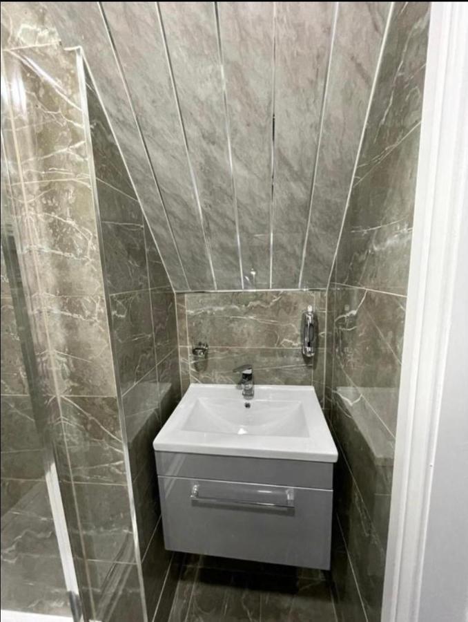 Entire 5 Star Luxury Whalley House Wifi Tv Luxury Burnley Esterno foto